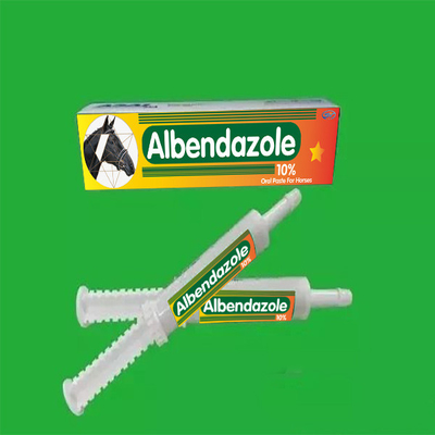 پماد داروهای ضد انگلی دامپزشکی آلبندازول در بسته بندی لوله برای اسب